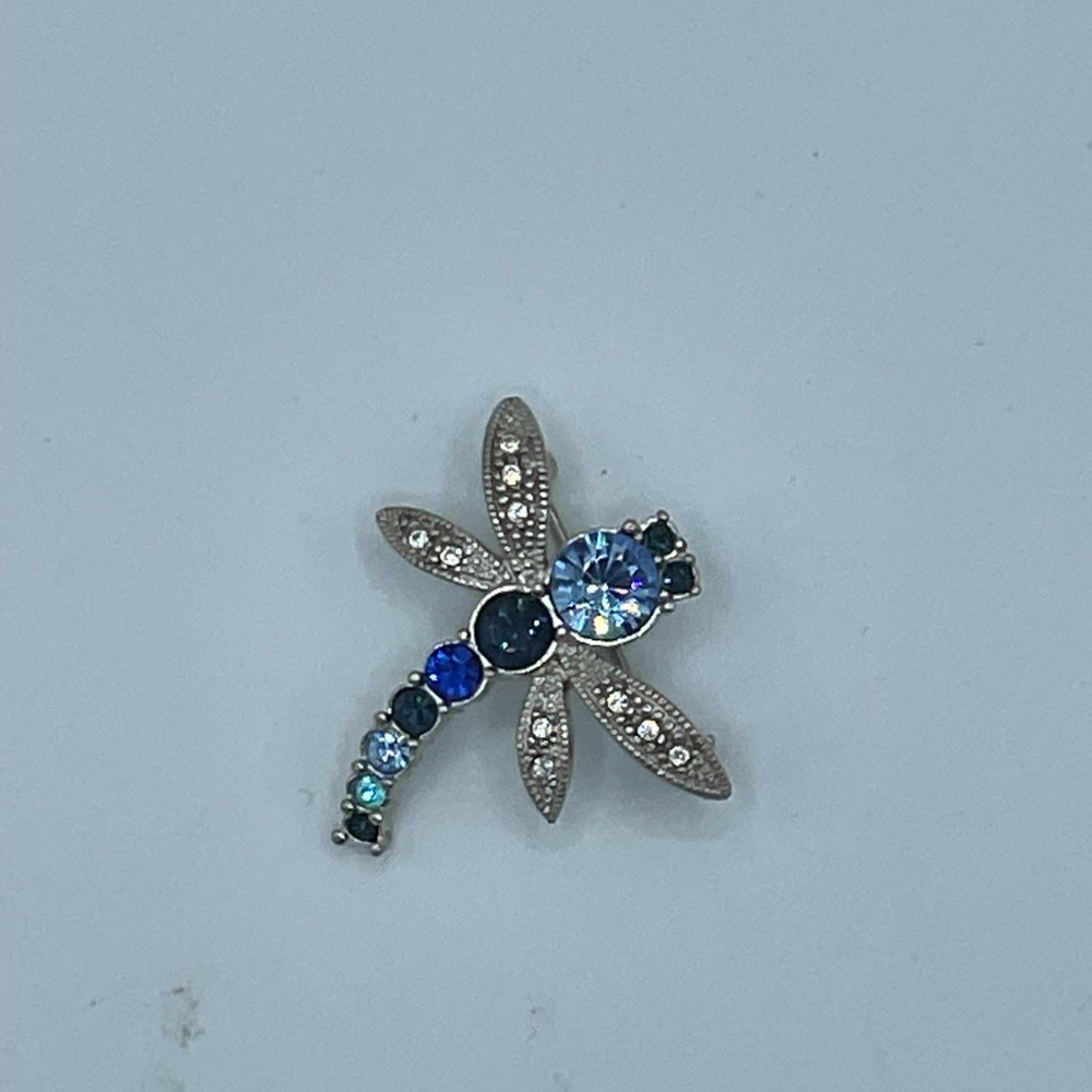 “DRAGONFLY” VINTAGE RHINESTONE PIN/ BROOCH. - Picture 4 of 11